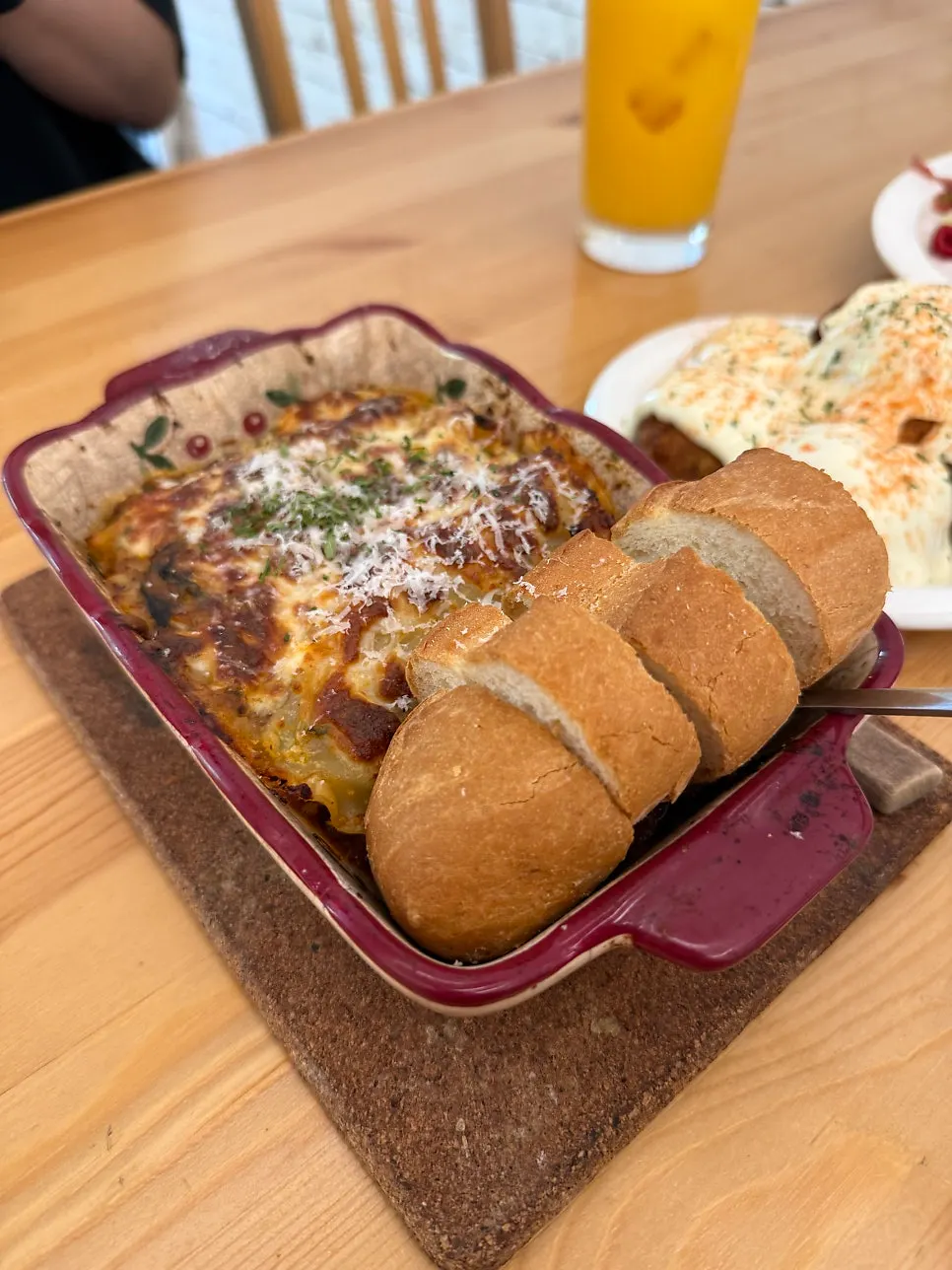 Grandma's lasagna at Meolmeol Pangyo served with bread