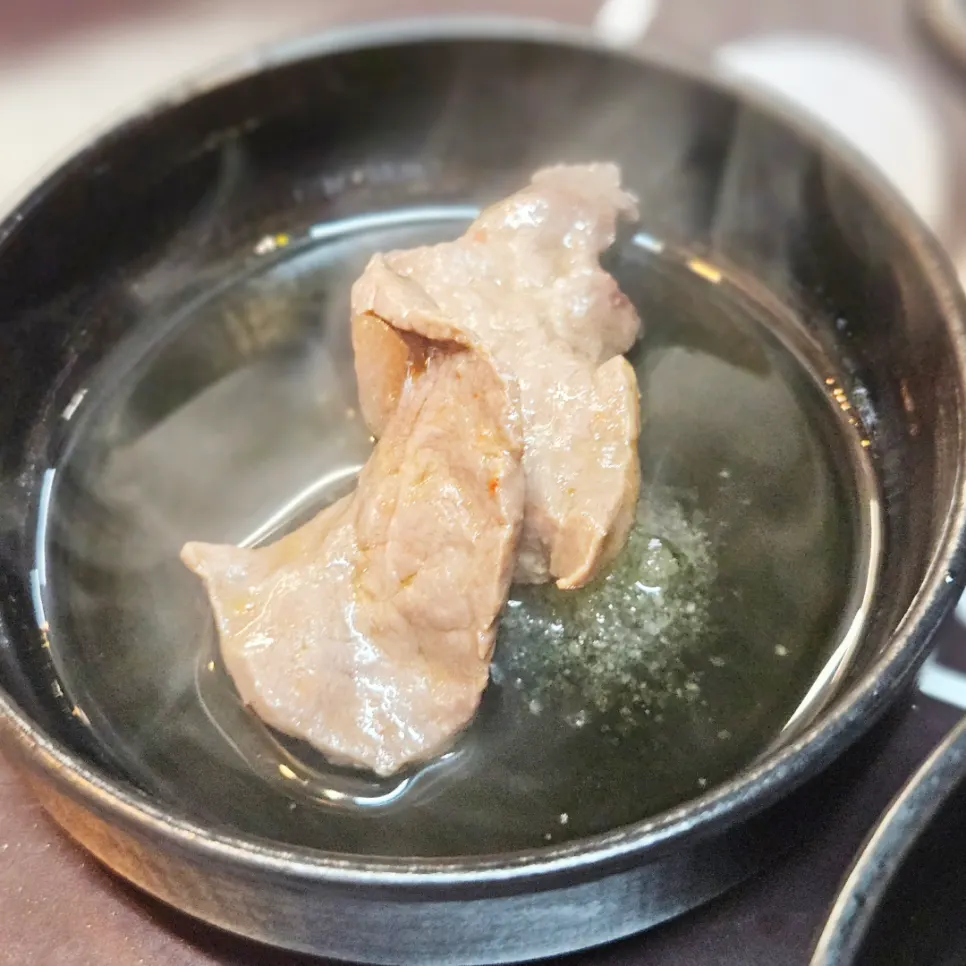 노릇하게 익은 막창과 염통