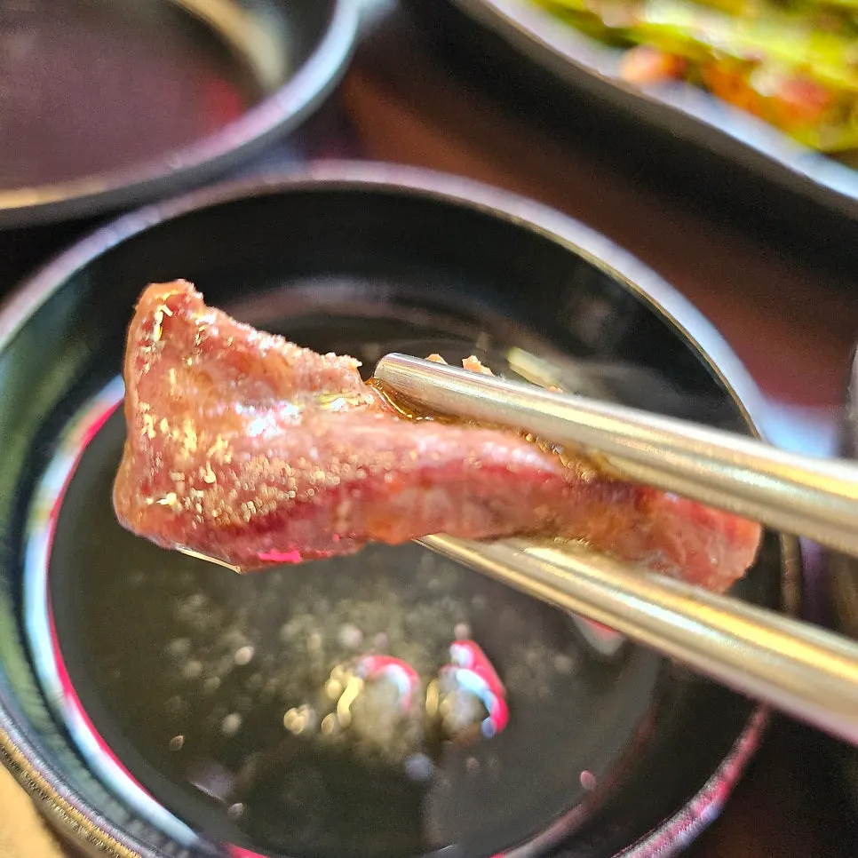 Hanwoo offal grilling to a golden brown