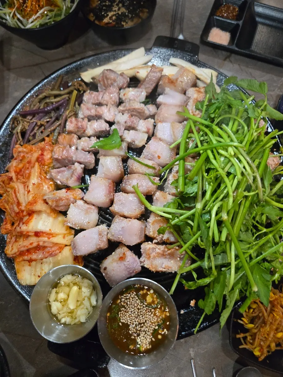 Friend Set for 3 meat spread at Midonjip