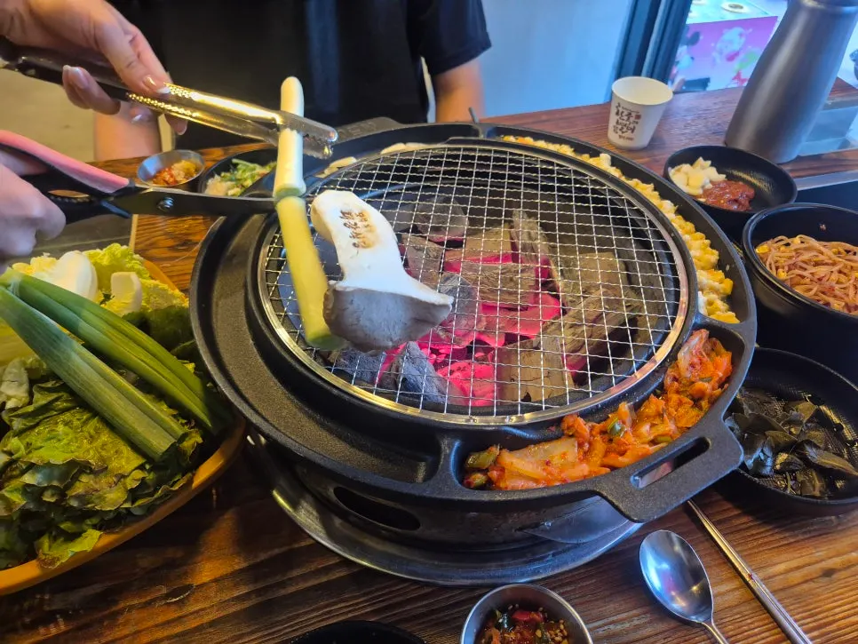 A full platter of meat from Migang Sikdang's 3-person set