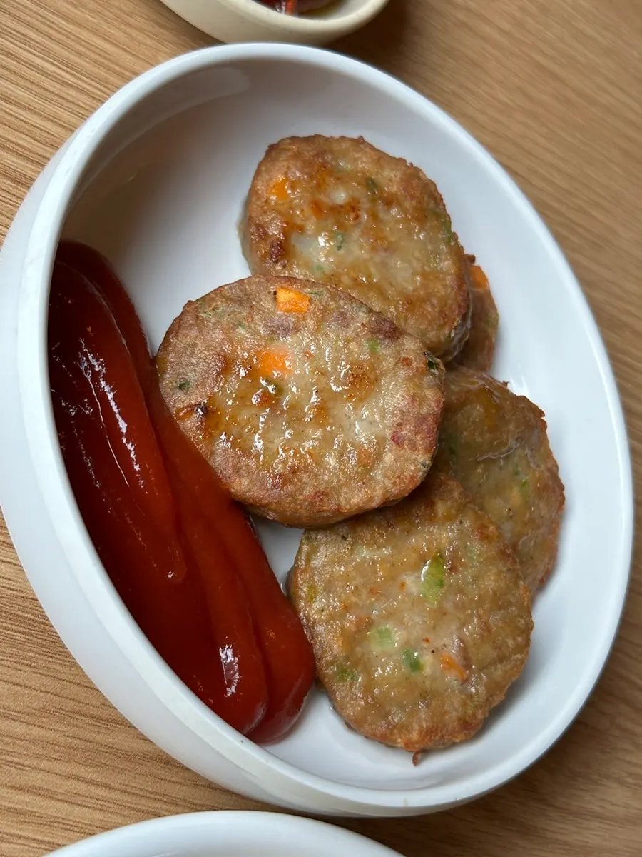 따뜻하게 나온 동그랑땡