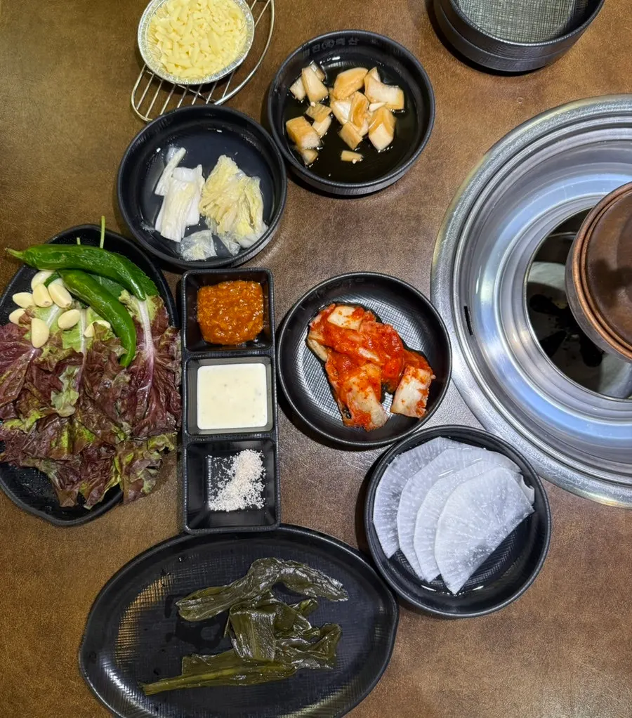 Basic side dishes and wrap spread
