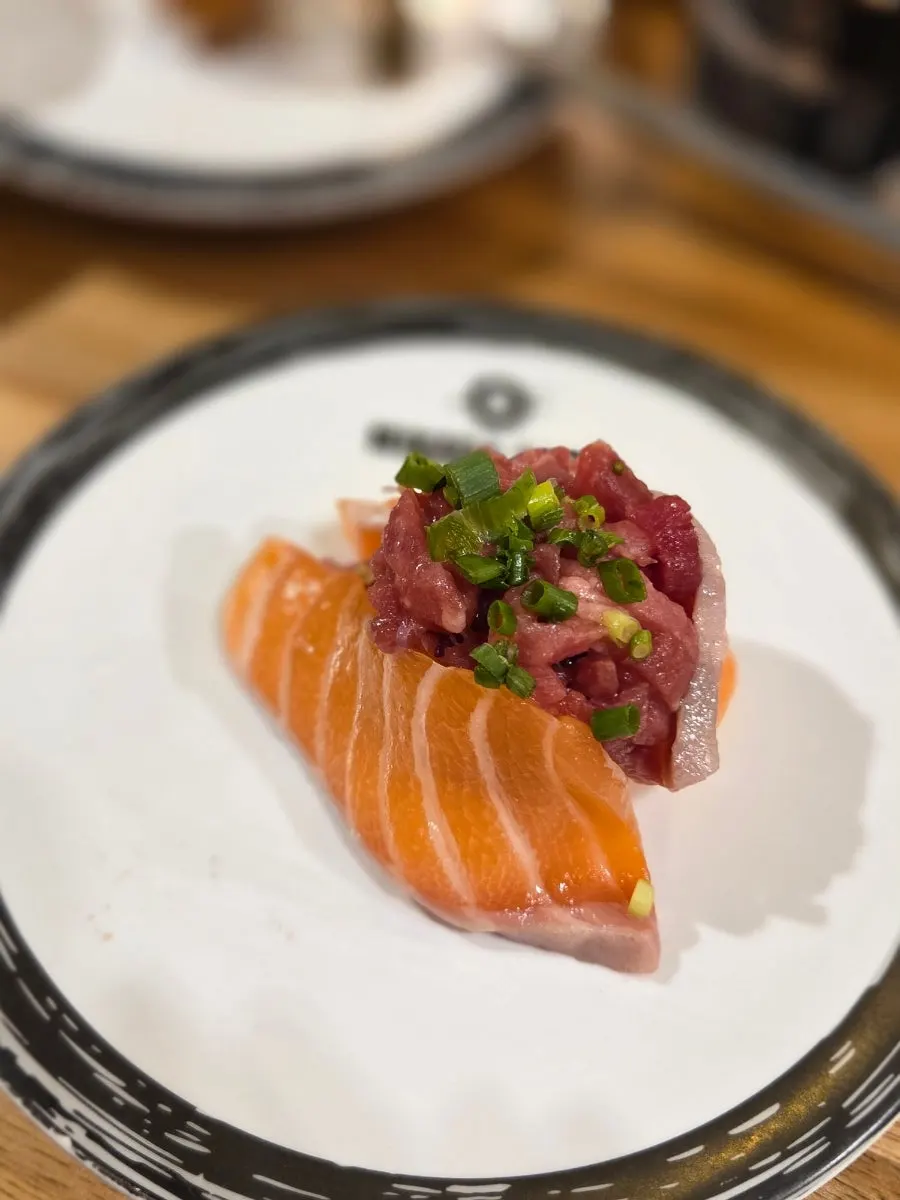 Bite-sized beef tartare-salmon gunkan sushi
