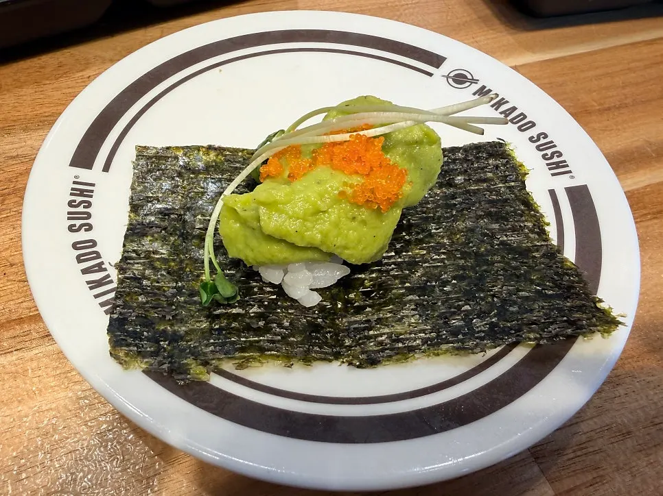 Avocado flying fish roe hand roll
