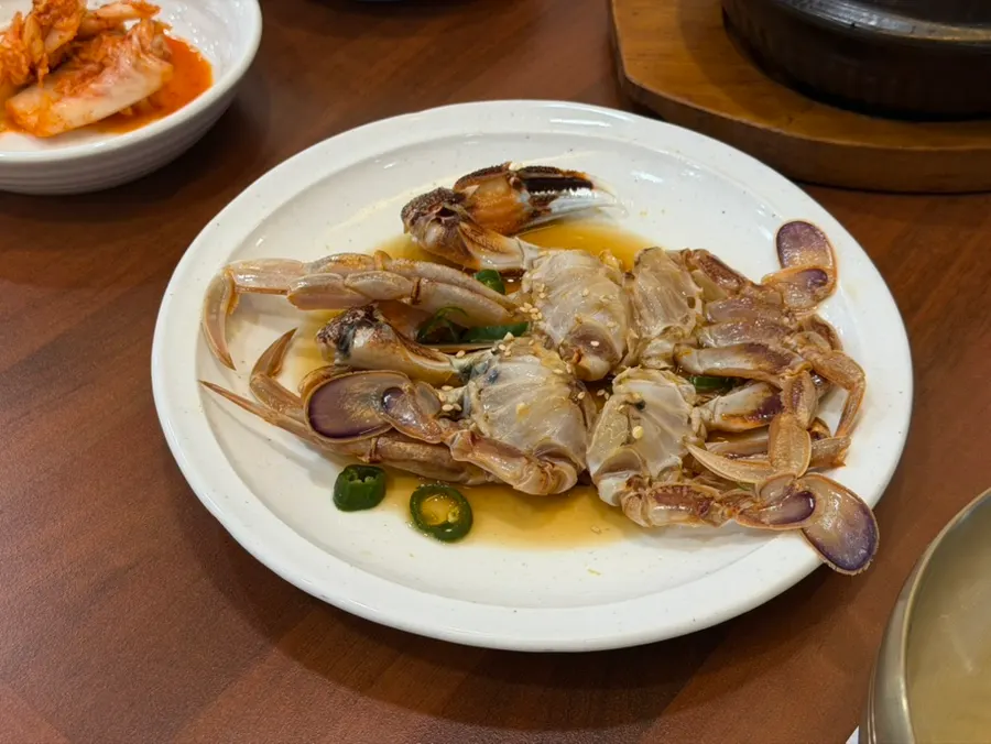 미꼬담 간장게장 한 접시