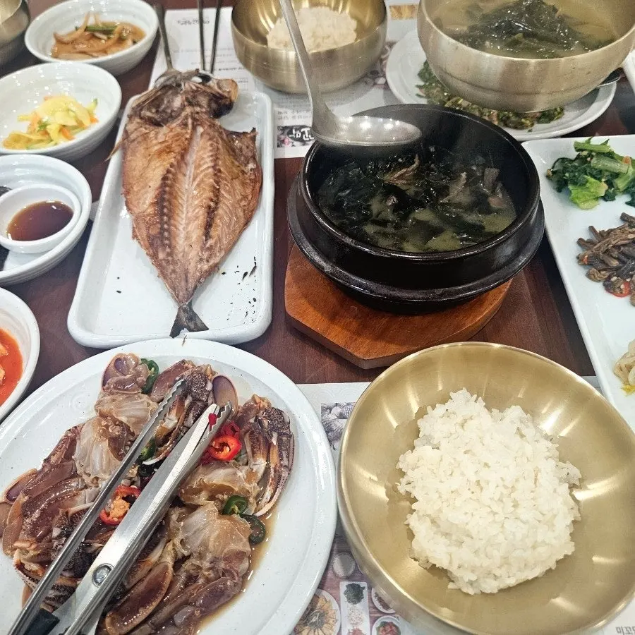Jeju soy crab chosen as a side dish