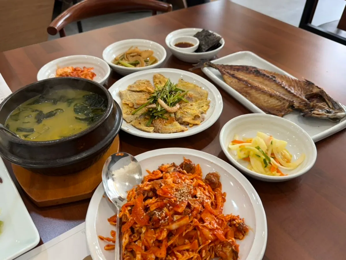 Full spread of the 2-person Korean set menu