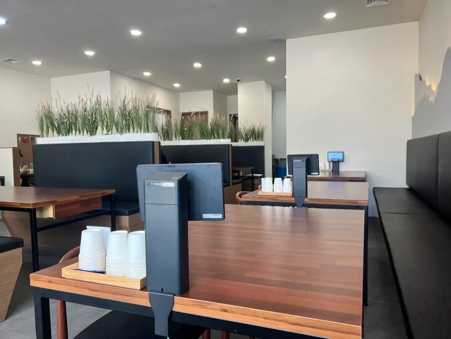 Wide, pleasant view of the Mikodam Magok-Balsan Branch dining hall