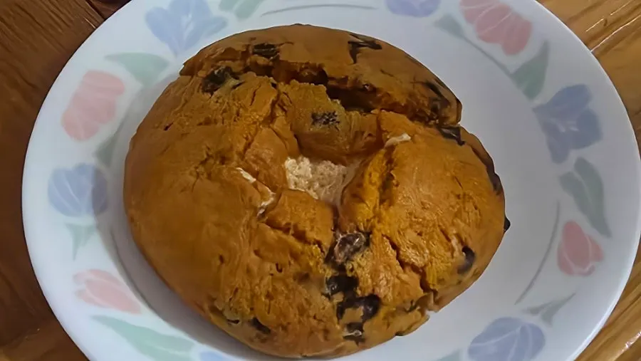 Cheddar cheese cookie at Milbat Bakery Pyeongchon