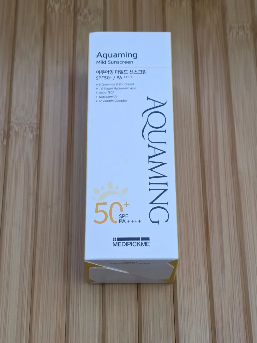 Clean-designed sunscreen packaging