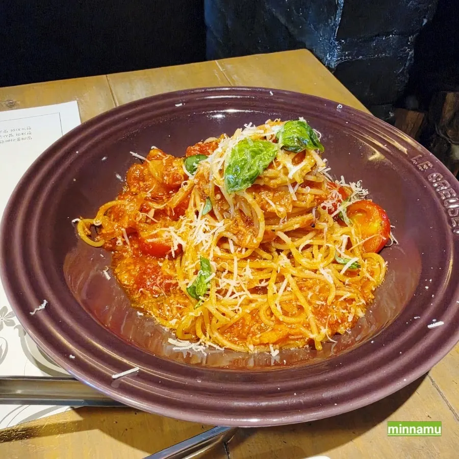 Millepollie's pomodoro pasta