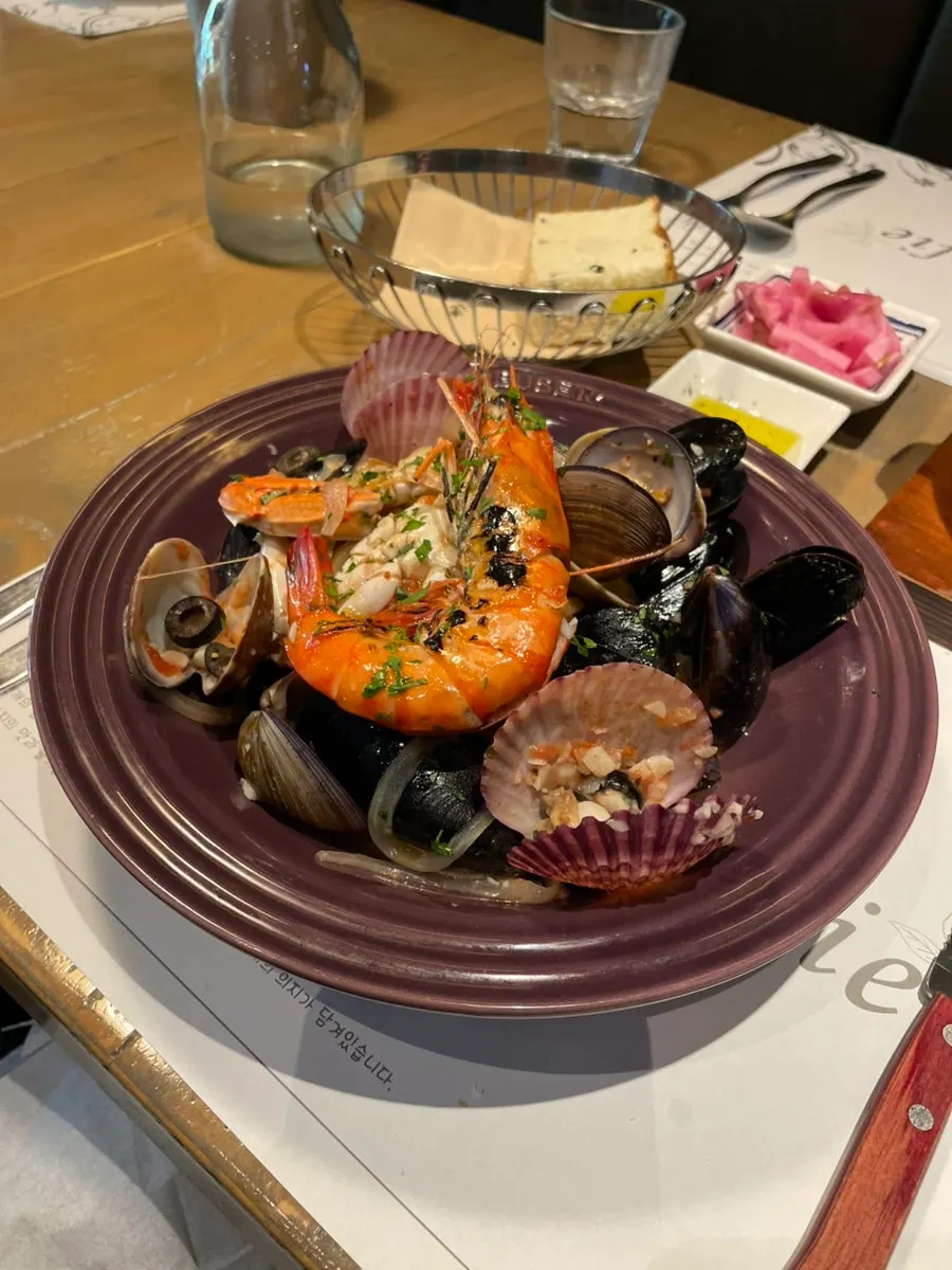 Pescatore topped with large shrimp