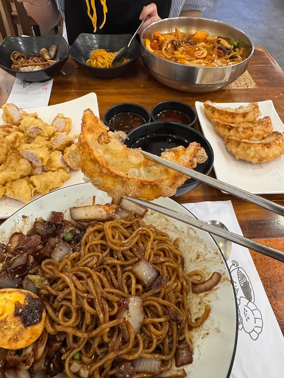 잘라본 두툼한 등심 탕수육 단면