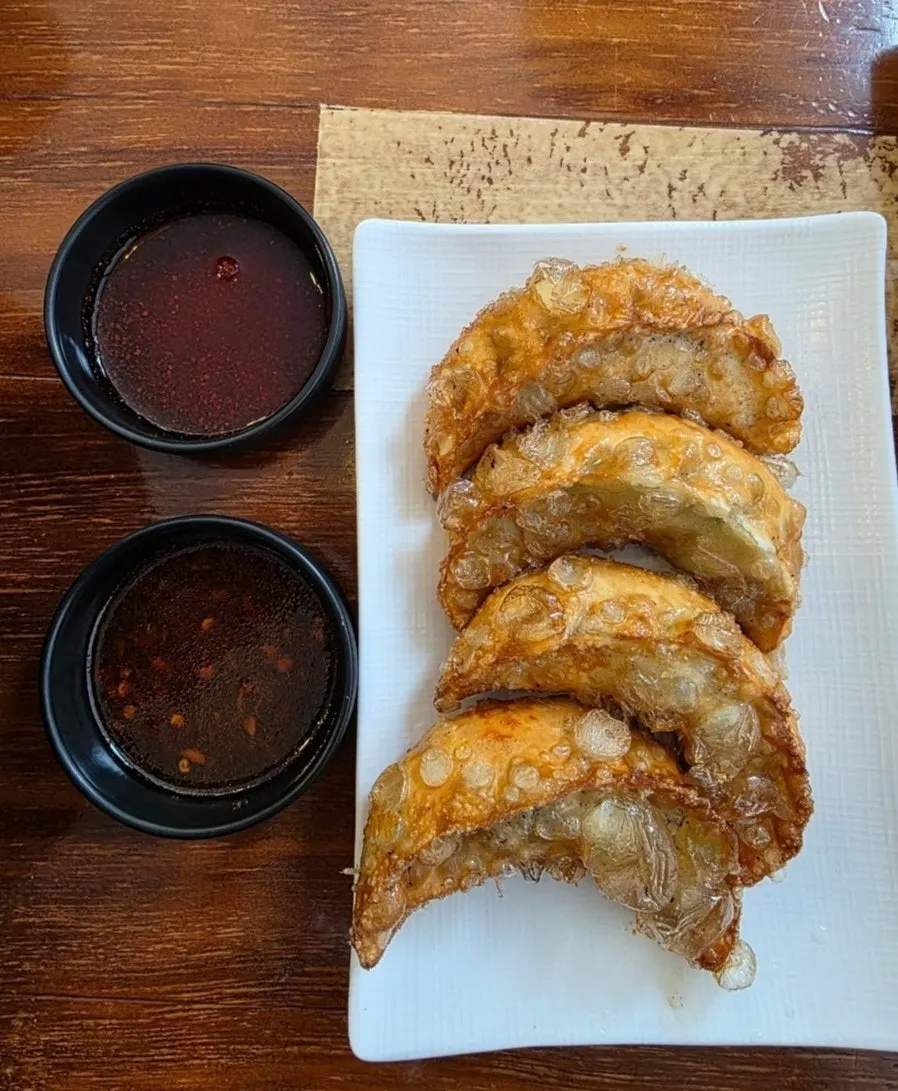 Golden fried handmade gunmandu from Mimi China