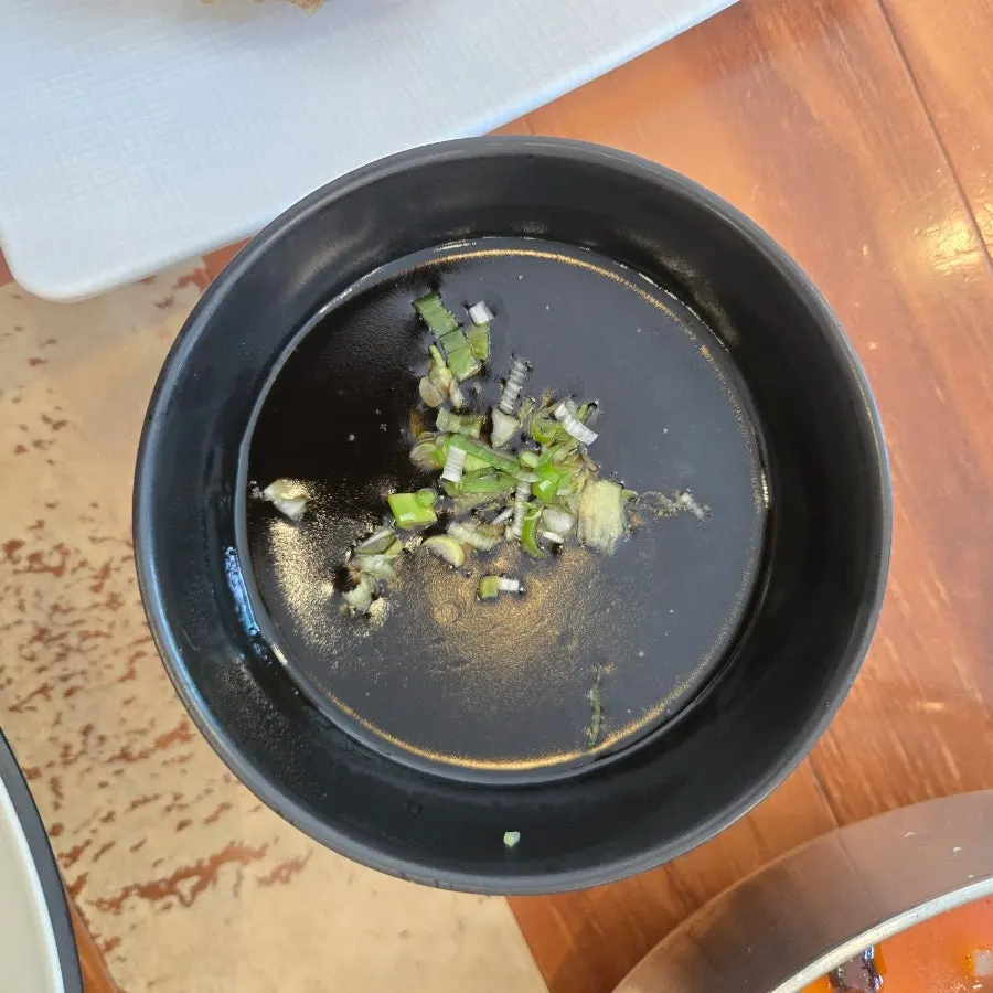 Tangsuyuk with dipping sauce