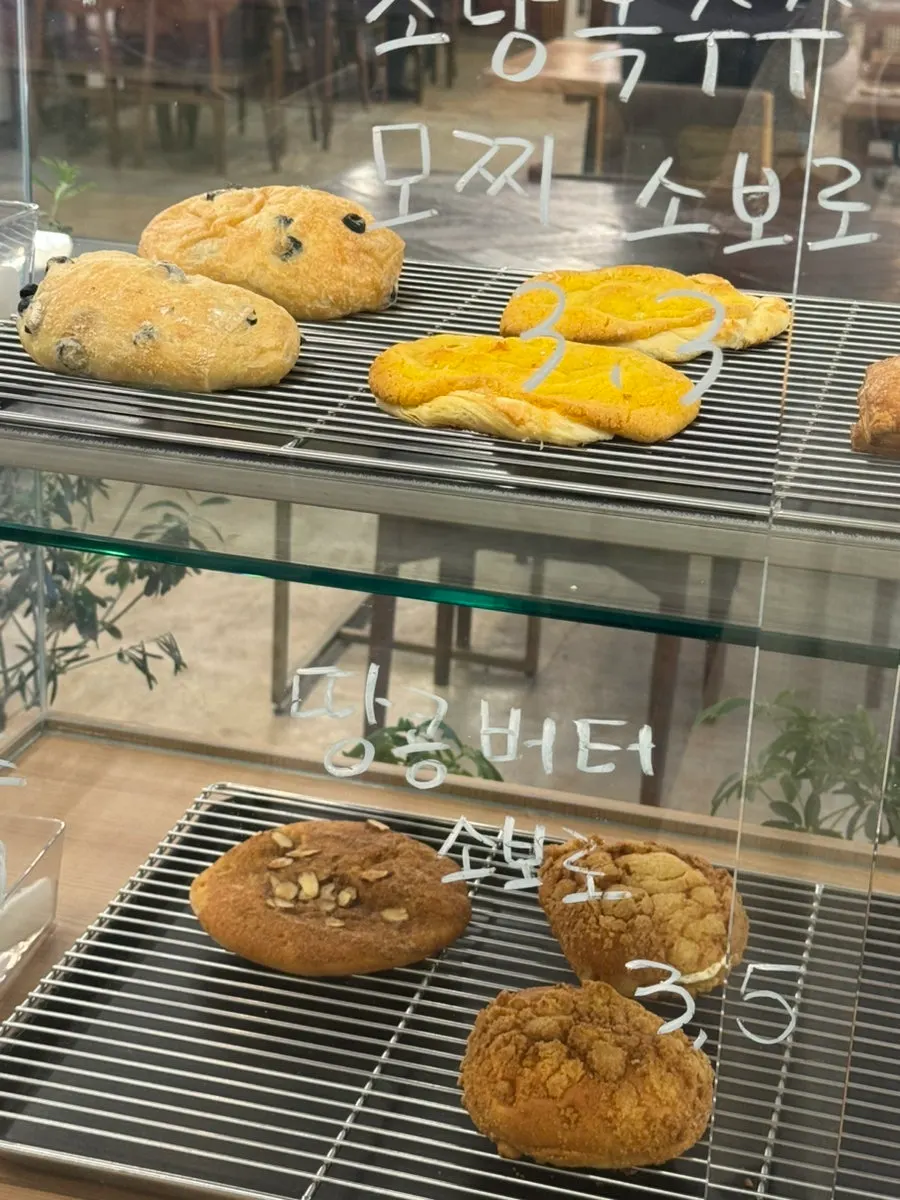 Dessert display good for sharing among a group