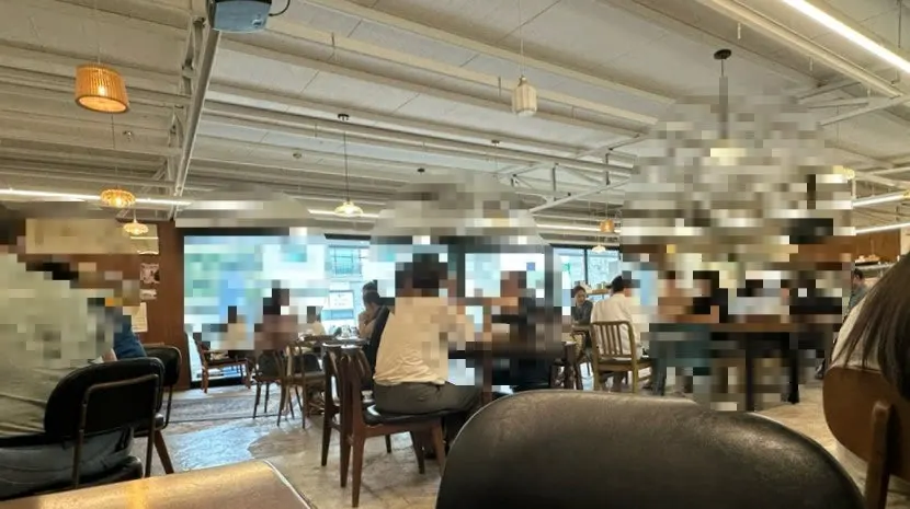 Interior view of MIMI Coffee Mill