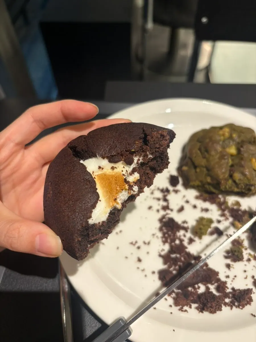 Matcha chocolate chip levain cookie