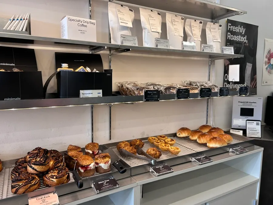 Order counter with kiosk