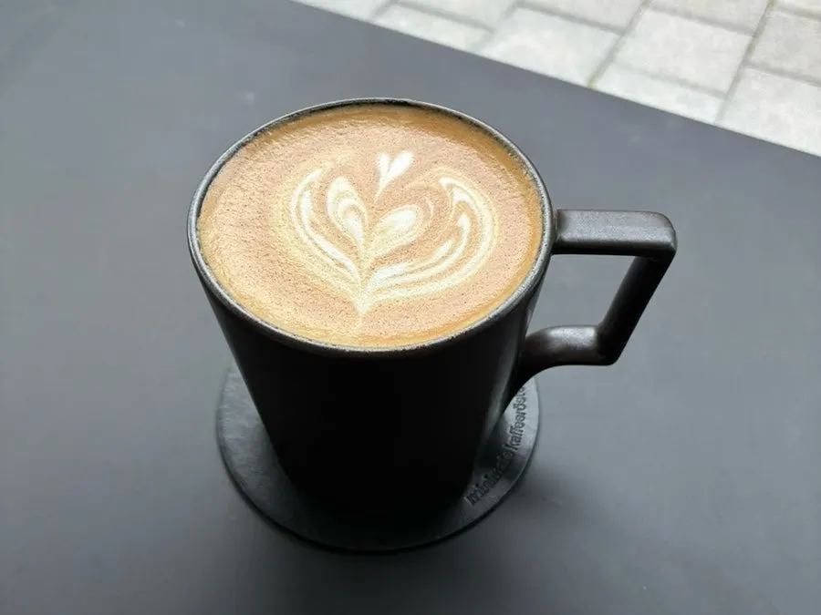 The hot Helsinki Latte on the table