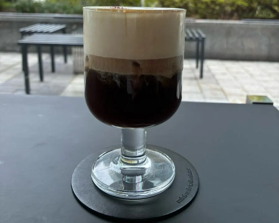 Cross-section of the British Einspänner cream