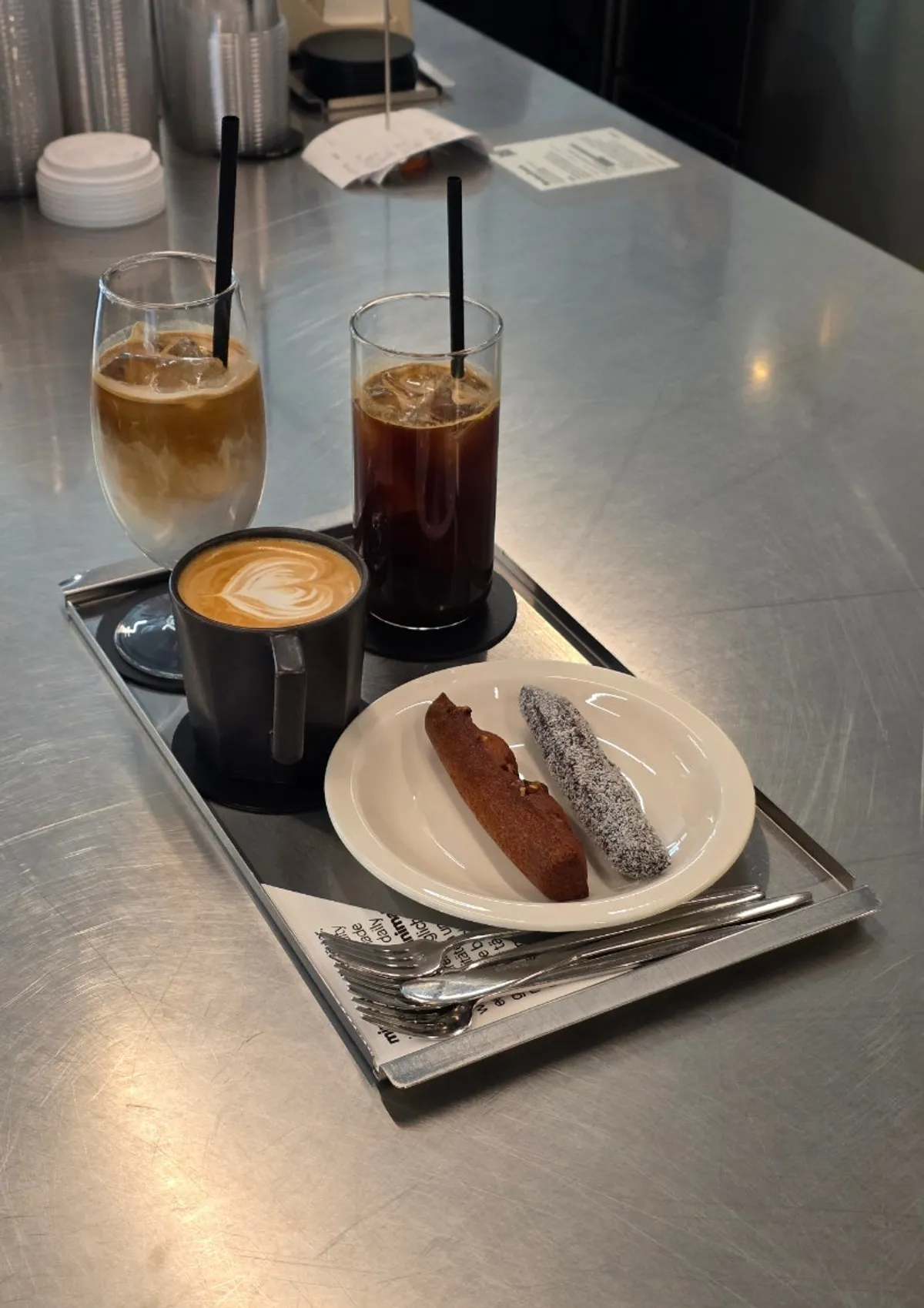 Helsinki latte and financiers at Mini Male Coffee Roaster Yeoksam Branch