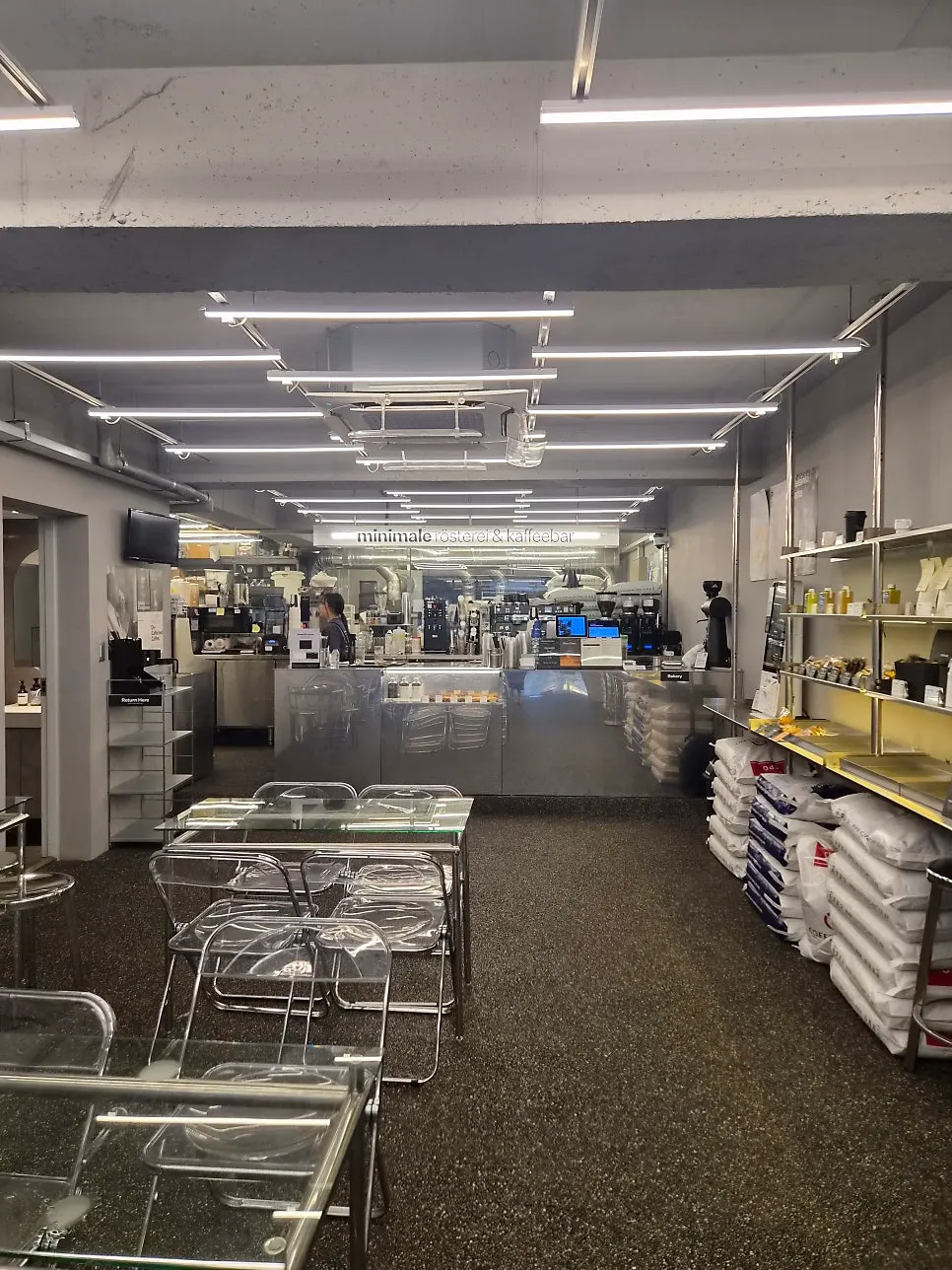Interior of Mini Male Seocho Gyodae Branch in silver and gray tones