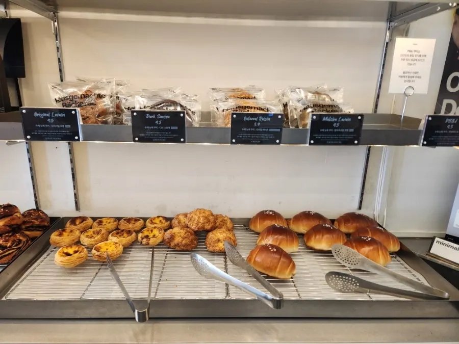 Coffee beans and gift sets displayed inside the café