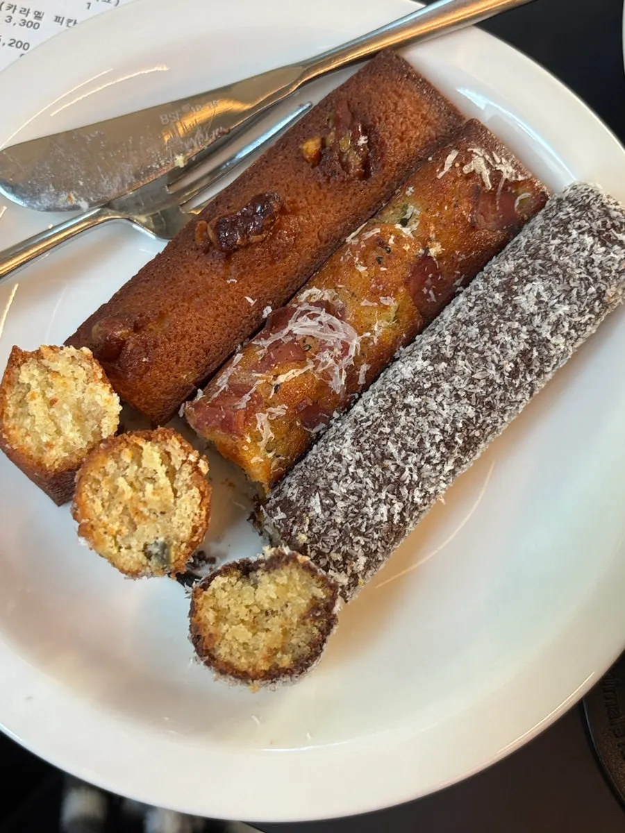 The new baton financier trio