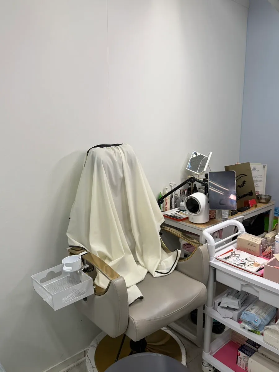 Eyebrow care service information at Minjei Makeup
