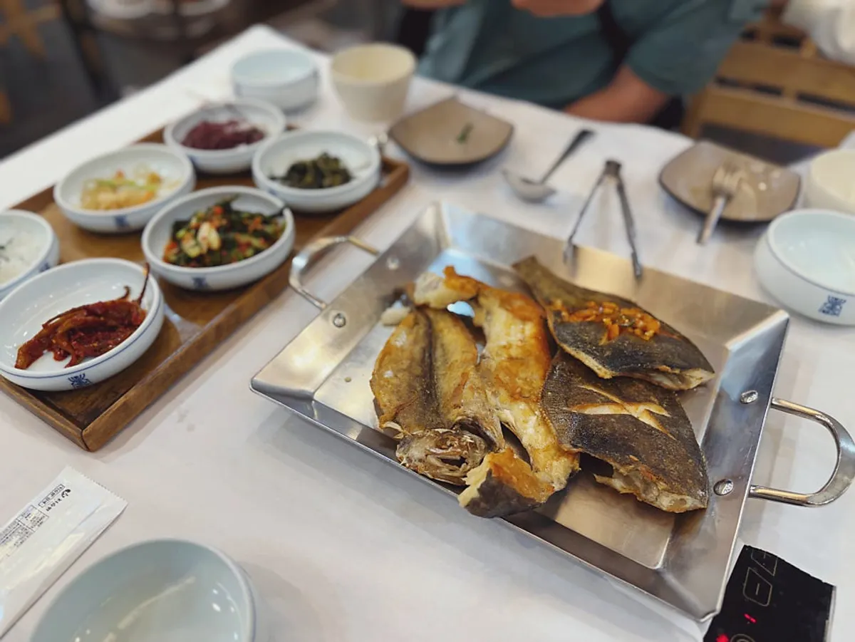 성사동 민쿡앞바당 제철 생선구이 한상 대표 사진