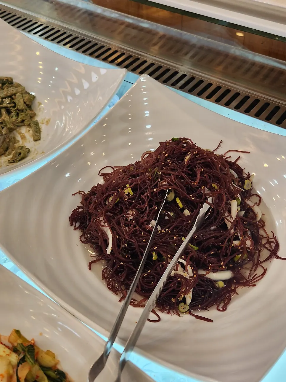 Warm doenjang soup available at the self-bar