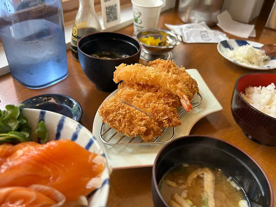 The three ordered dishes on the table