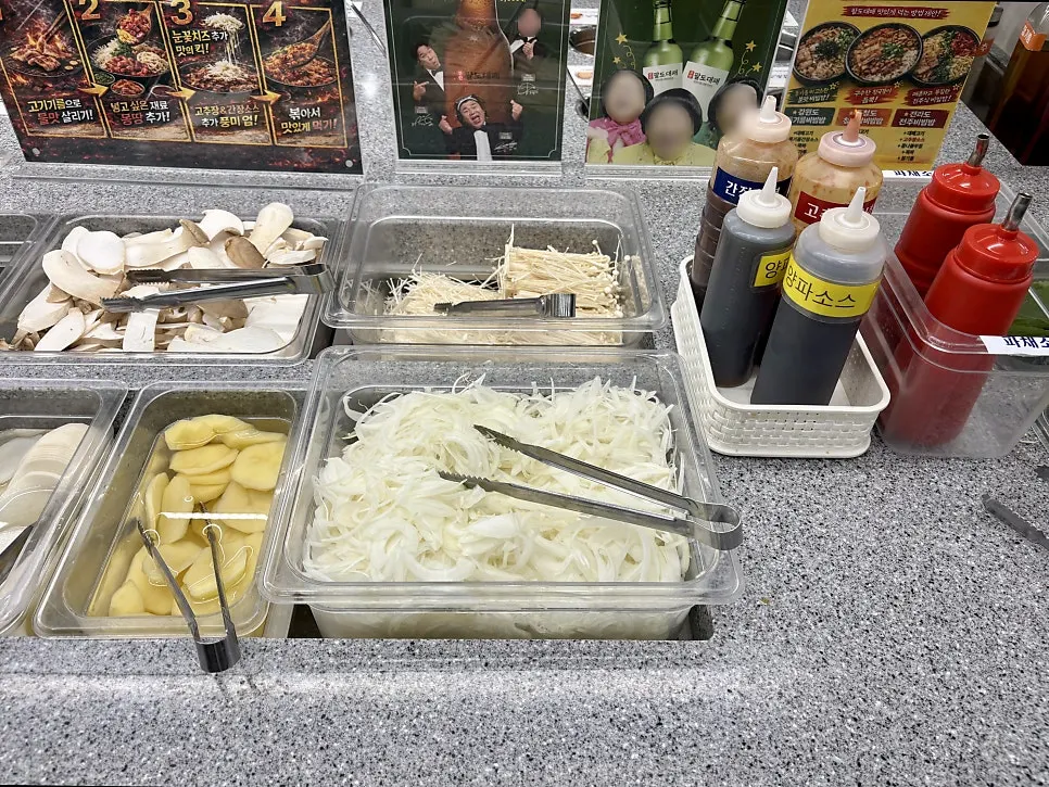 Side dish and accompaniment corner at the self-serve bar