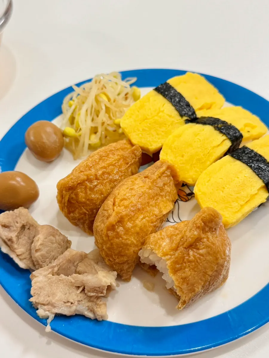 간장과 생강, 미소장국까지 챙겨준 포장 구성