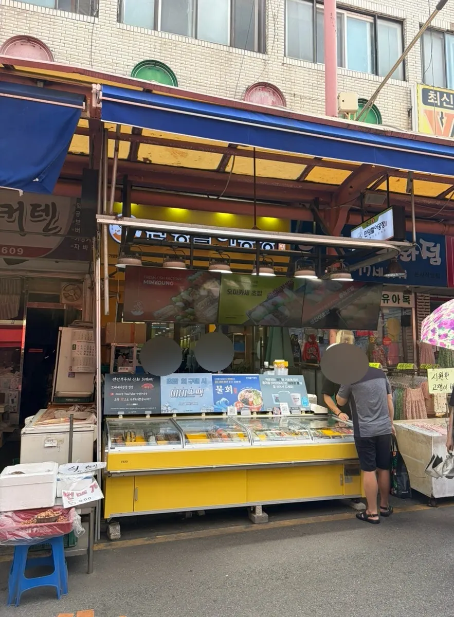 모래내시장 안쪽으로 이어지는 통로