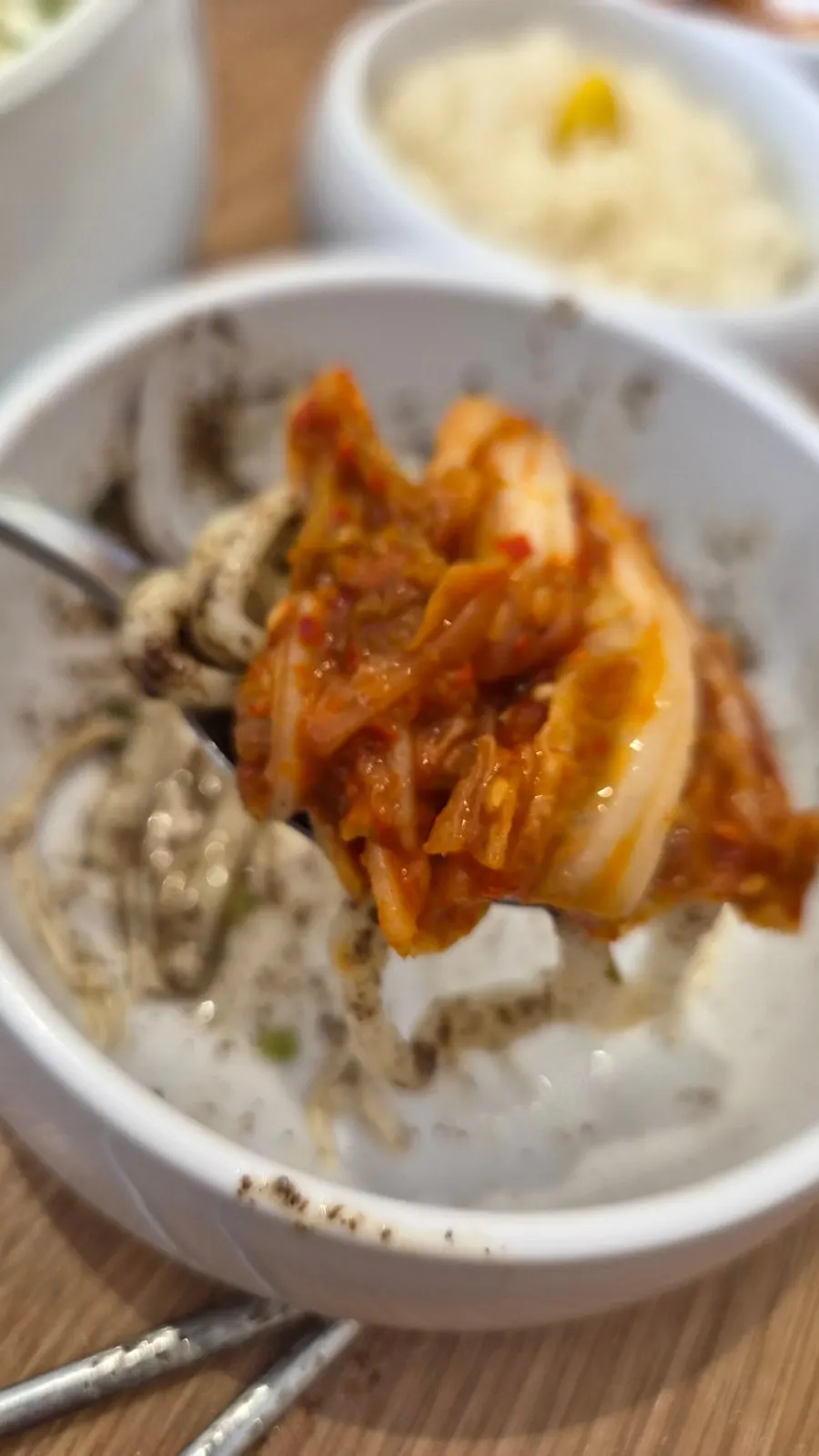 들기름장에 찍은 자가제면 면발