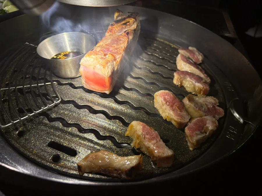 구워지는 갈매기살 클로즈업