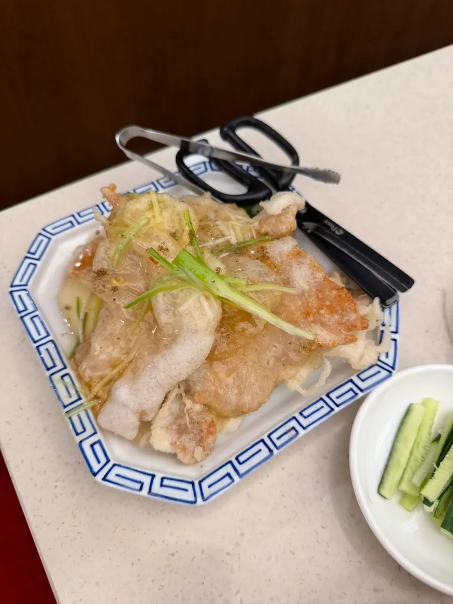 Close-up shot of the Peking duck plate at Mirim Yangjang