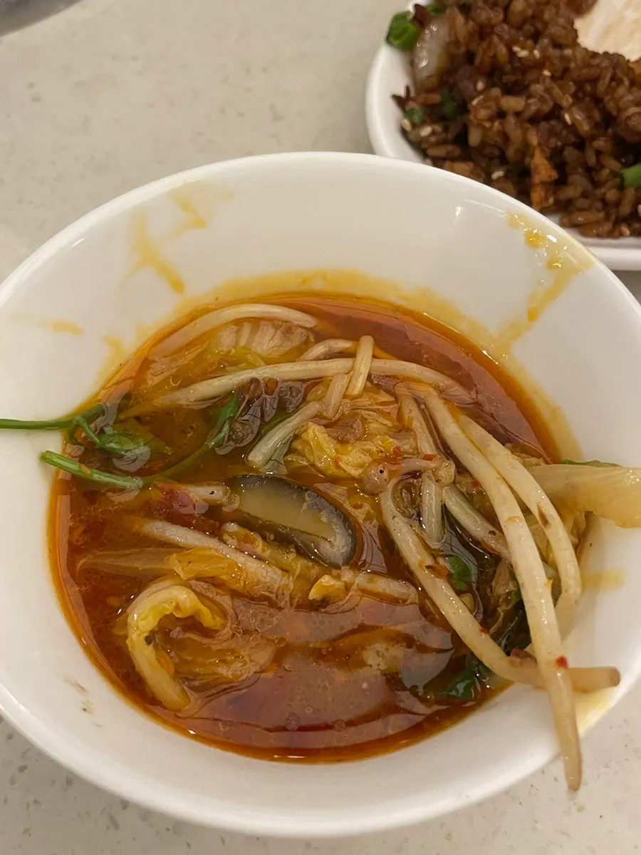 숙주와 피쉬볼이 가득한 마라탕 건더기