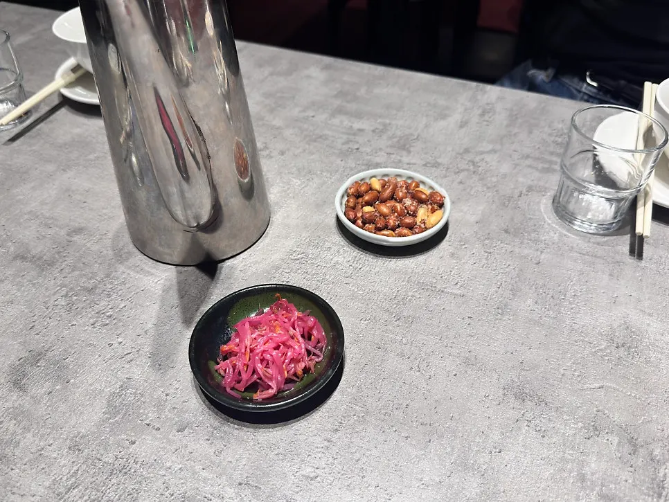 Basic side dishes with a Hong Kong feel