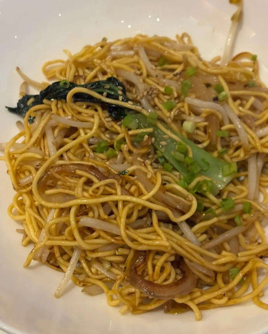 Egg noodle stir-fry half order with bok choy and bean sprouts