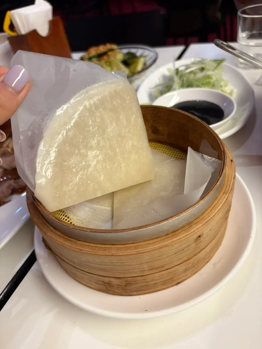 찜기에 담긴 리필 전병