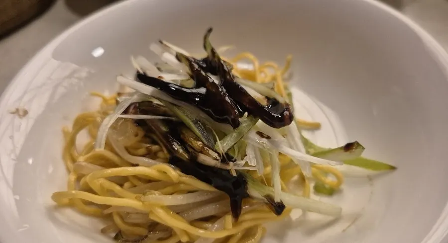 Bean sprout pickles eaten alongside the Peking duck