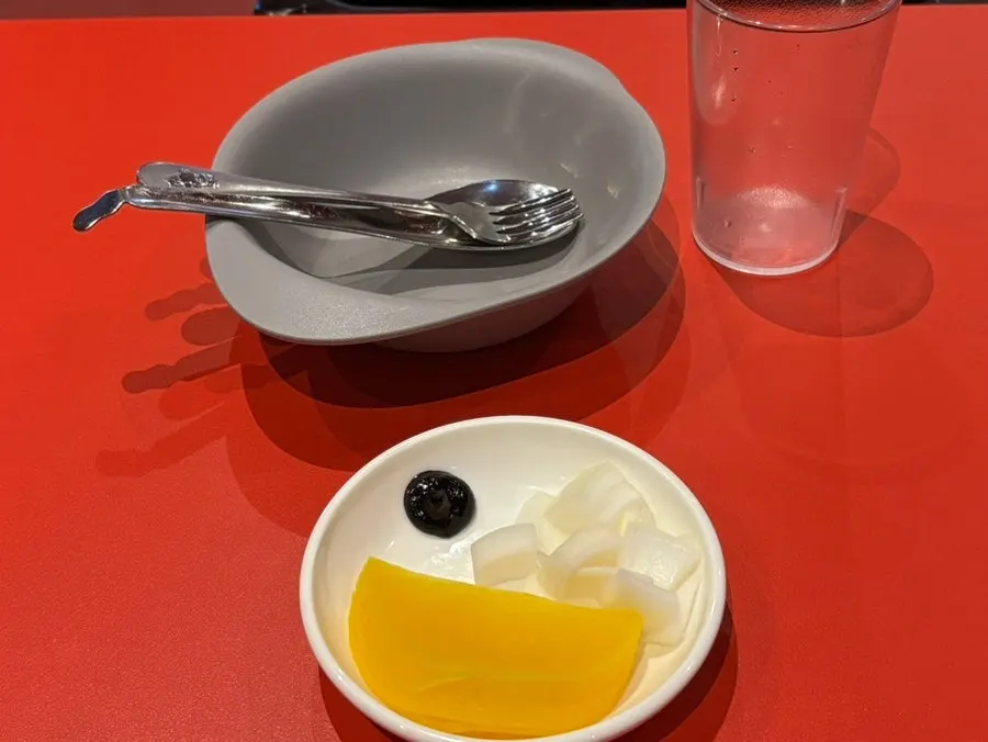 Tableware set at the table at Mirim Yangjang