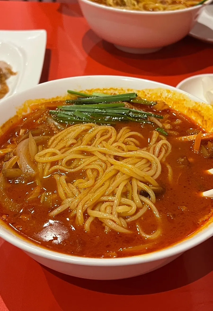 북경오리 세트와 짬뽕 두 그릇 한상