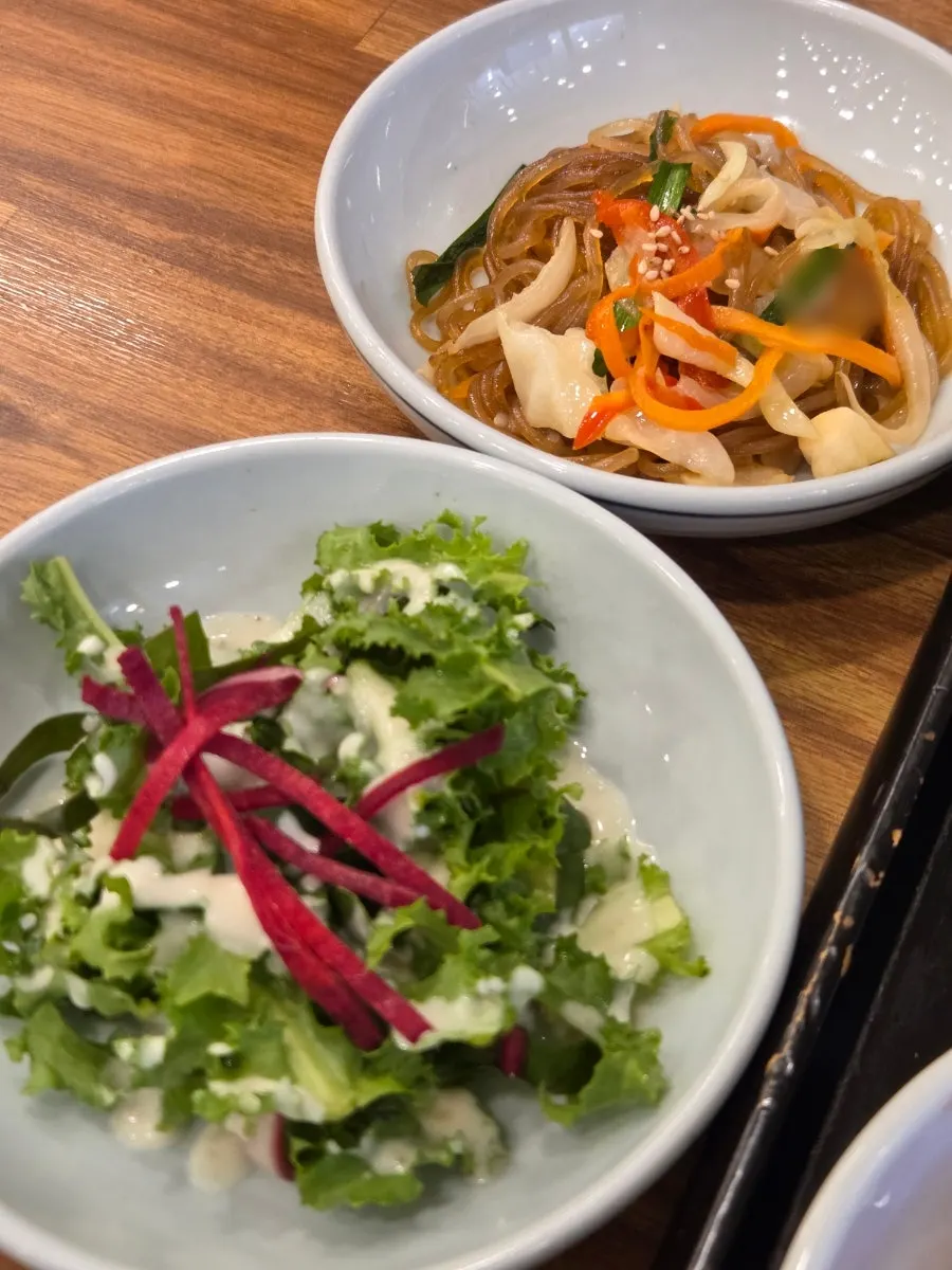 Salad and side dishes with the loach soup set