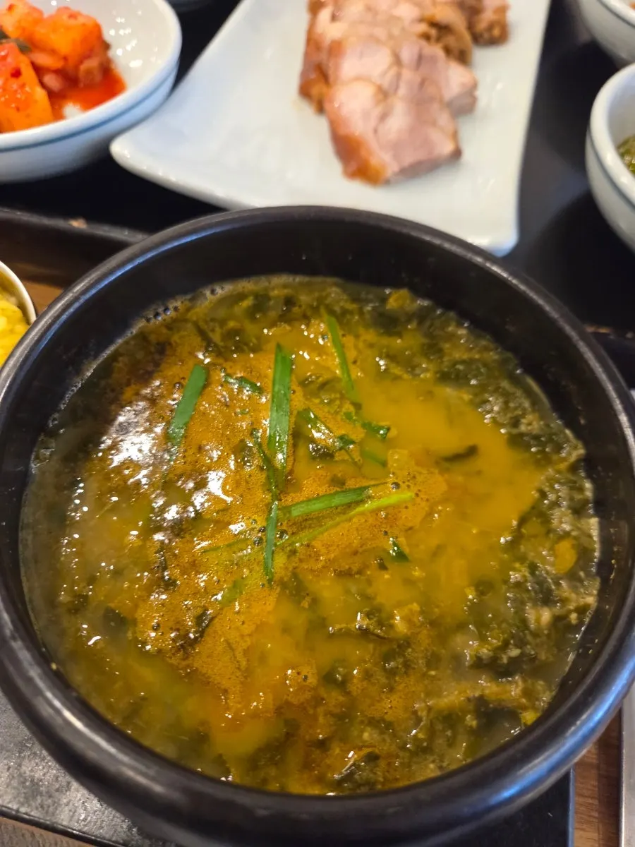 Thick, rich sanghwang loach soup