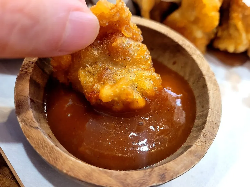A plate of crispy fried chitang and dontang